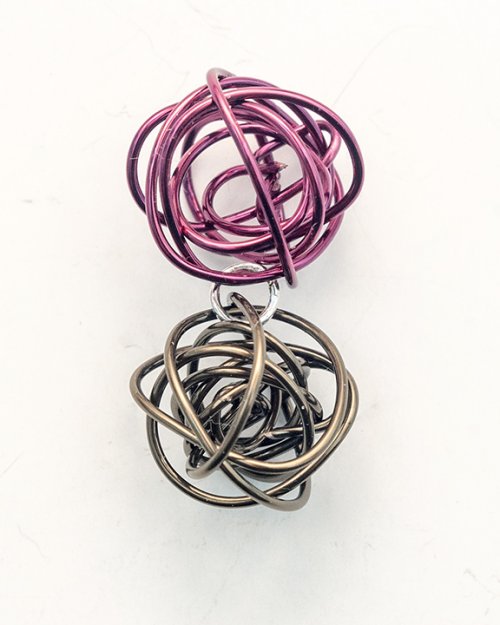 Nancy Chase's Yarn Wire Drop Earrings - , Contemporary Wire Jewelry, Wire Wrapping, Wrapping, Wire Wrapping Jewelry, Open the 4mm jump rings